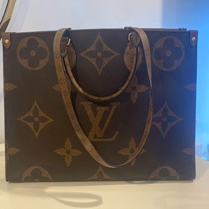 Louis Vuitton OnTheGo GM Tote